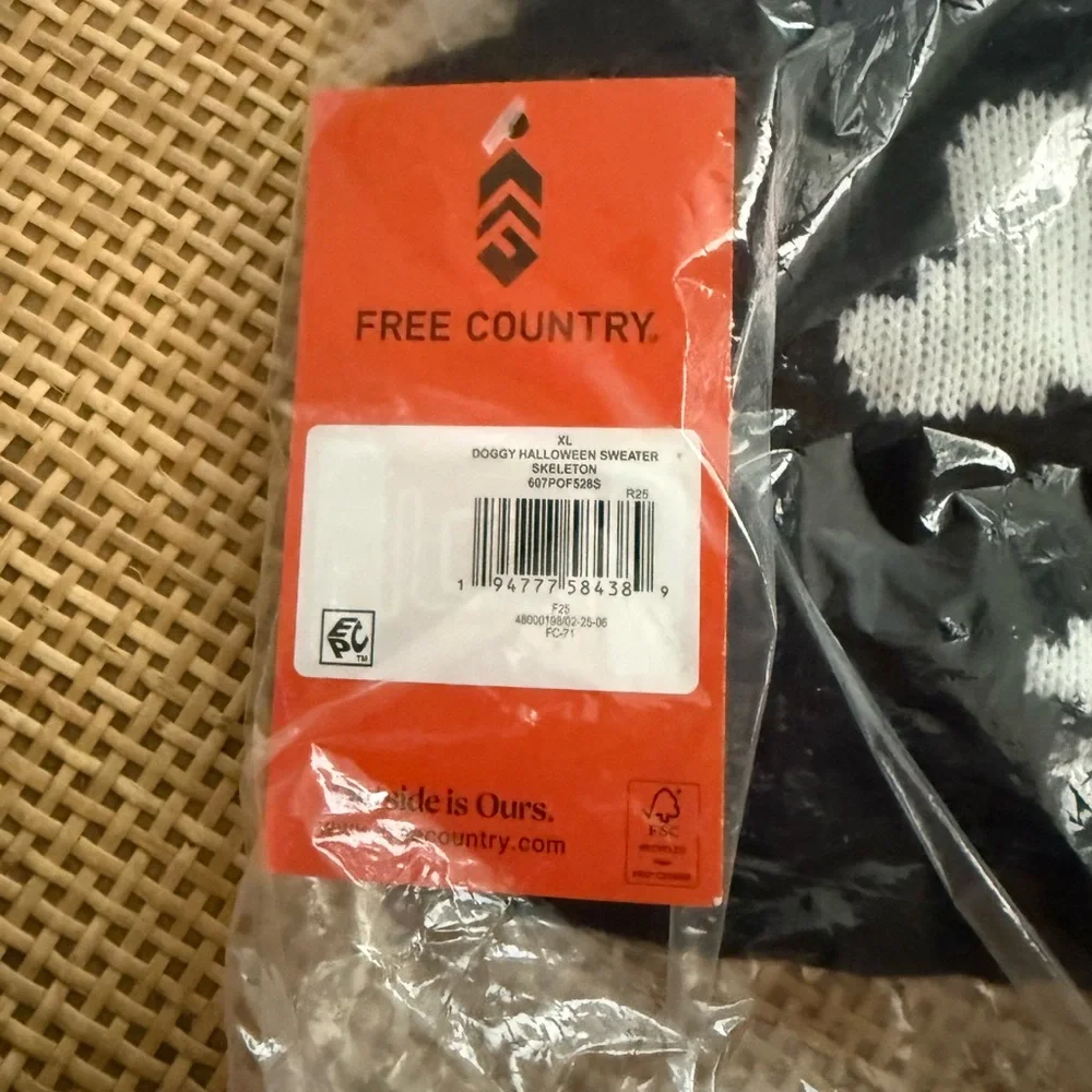Free Country Set of 2 Doggy Skeleton Sweater Fall Halloween Autumn Holidays -XL